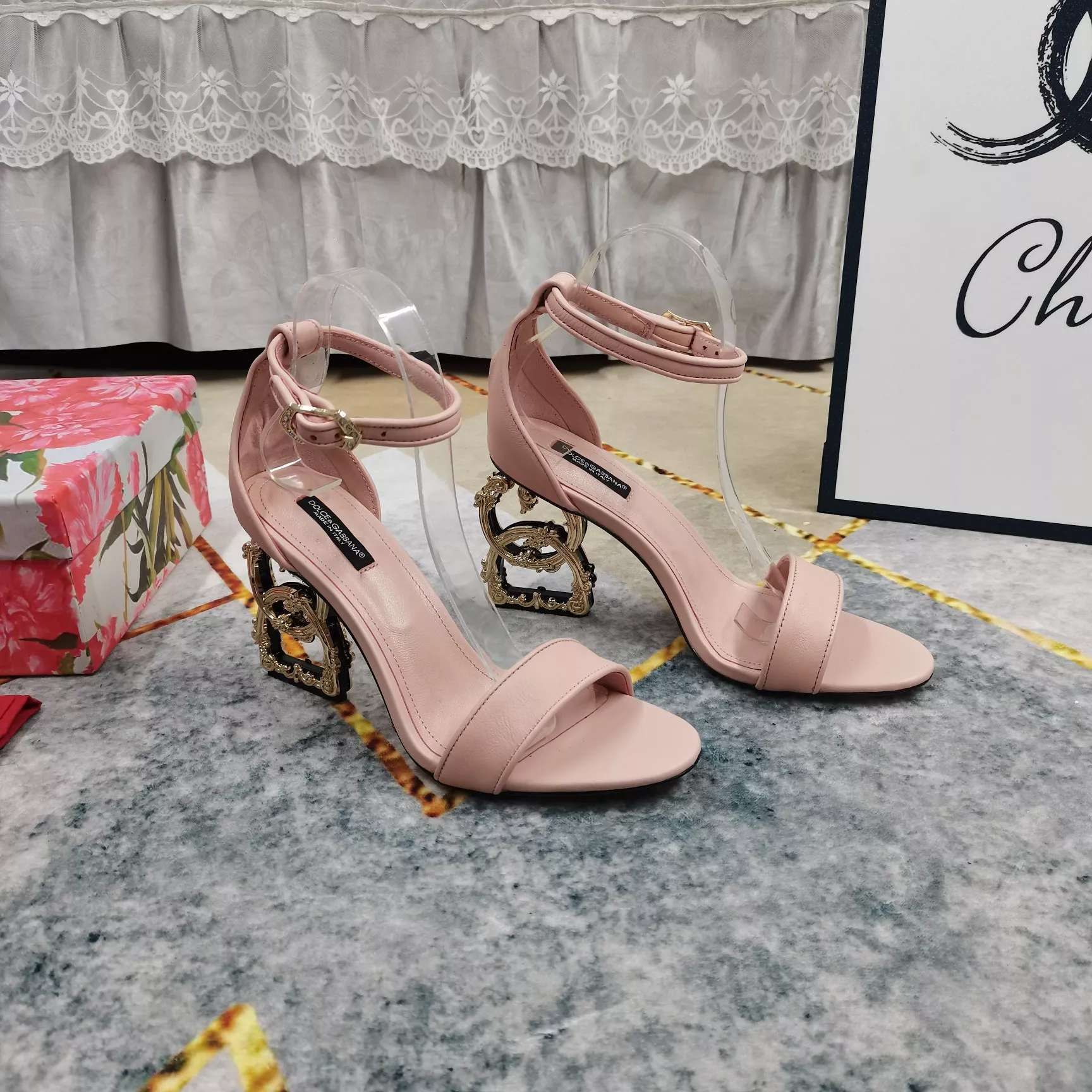 Dolce & Gabbana D&G Sandal For Women Modern 3199