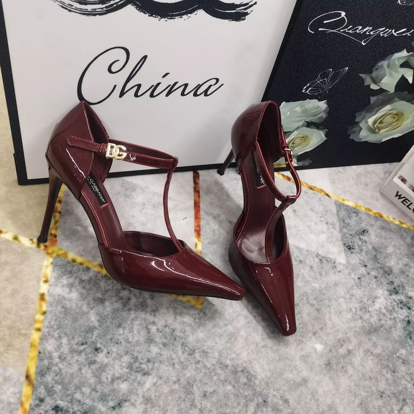 Dolce & Gabbana D&G Sandal For Women Trendsetting 2500