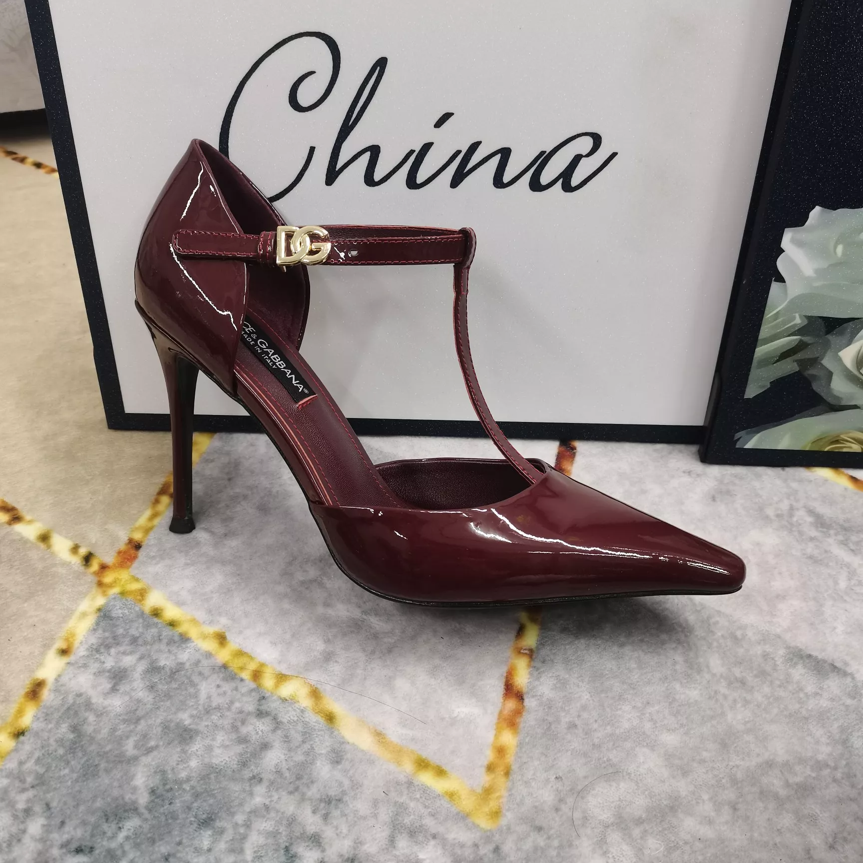 Dolce & Gabbana D&G Sandal For Women Trendsetting 2500