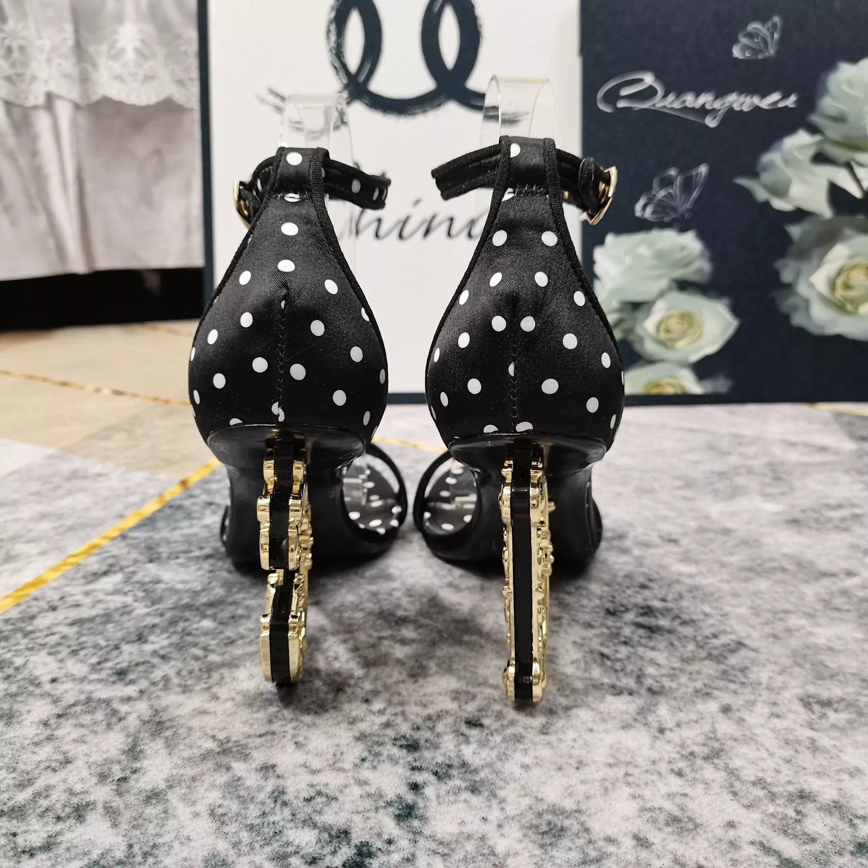 Dolce & Gabbana D&G Sandal For Women Unique 9503
