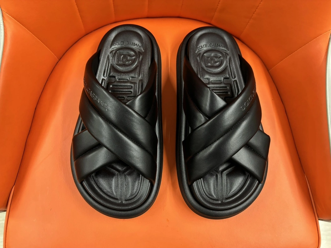 Dolce & Gabbana D&G Slippers For Men Bold 2753