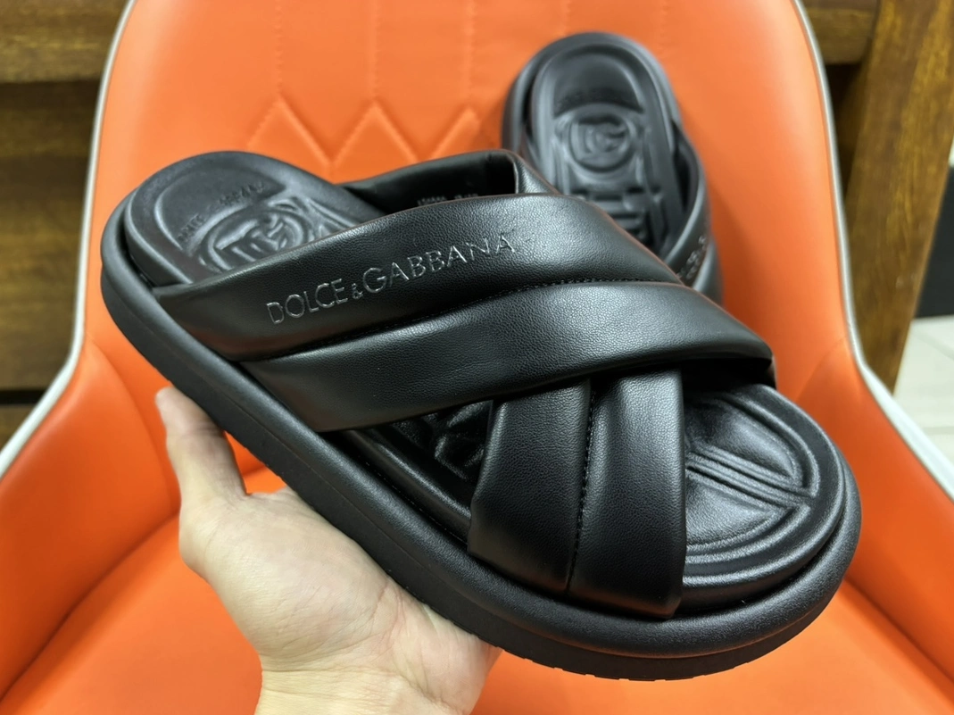 Dolce & Gabbana D&G Slippers For Men Bold 2753