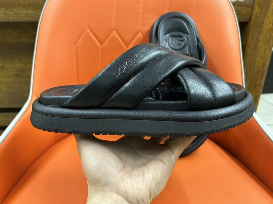 Dolce & Gabbana D&G Slippers For Men Bold 2753
