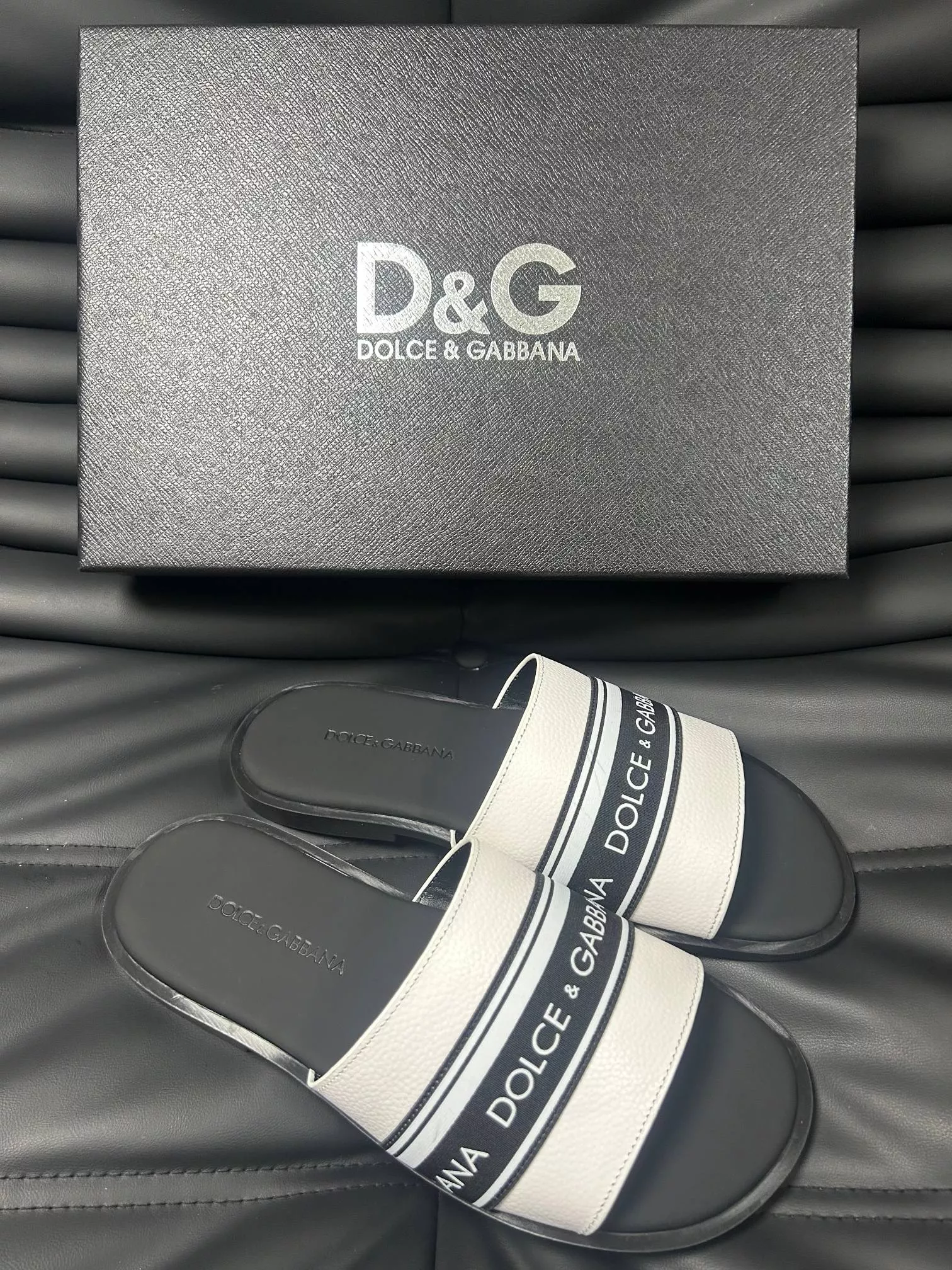 Dolce & Gabbana D&G Slippers For Men ModernLook 9283