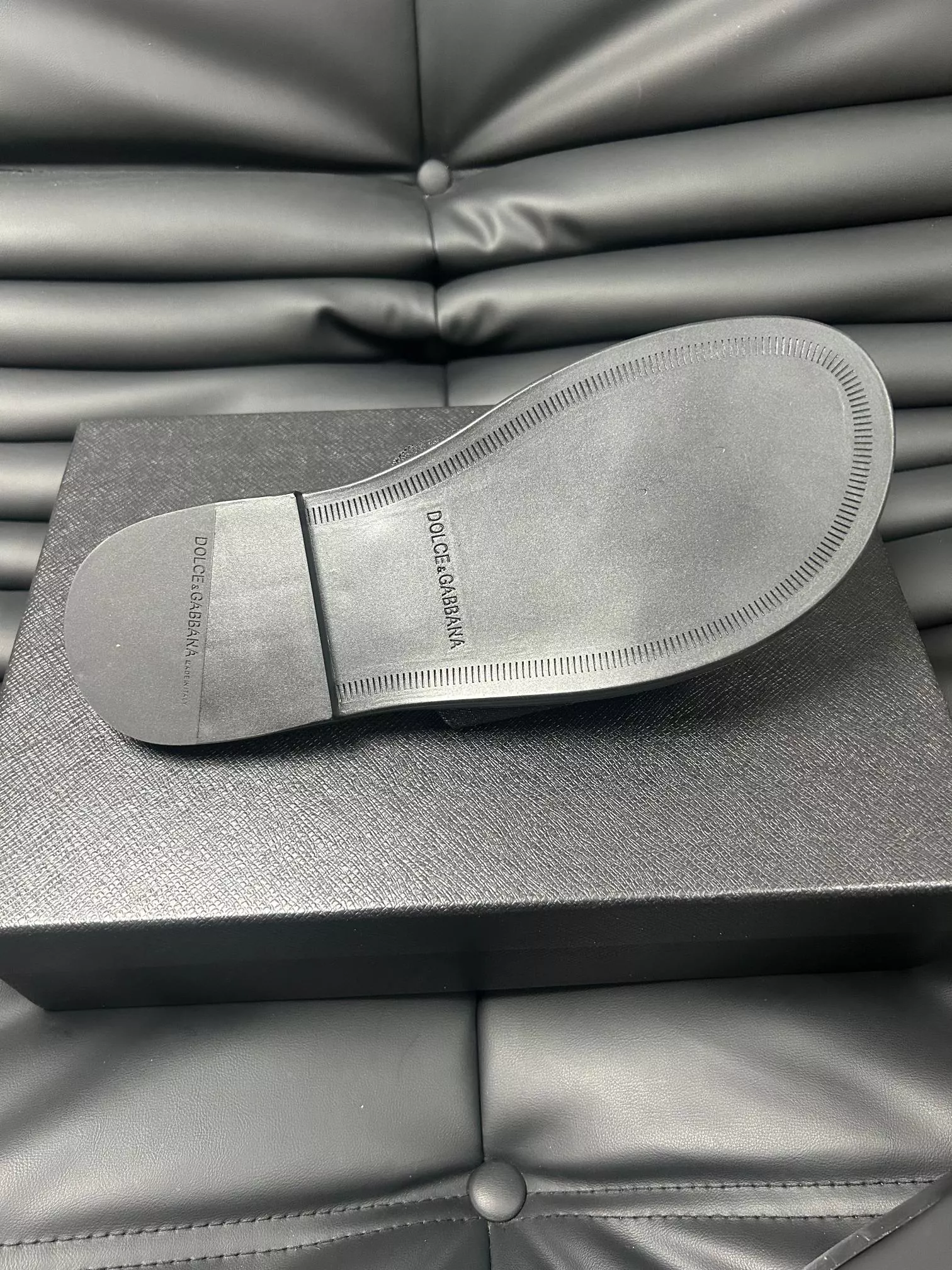 Dolce & Gabbana D&G Slippers For Men Sophisticated 9242