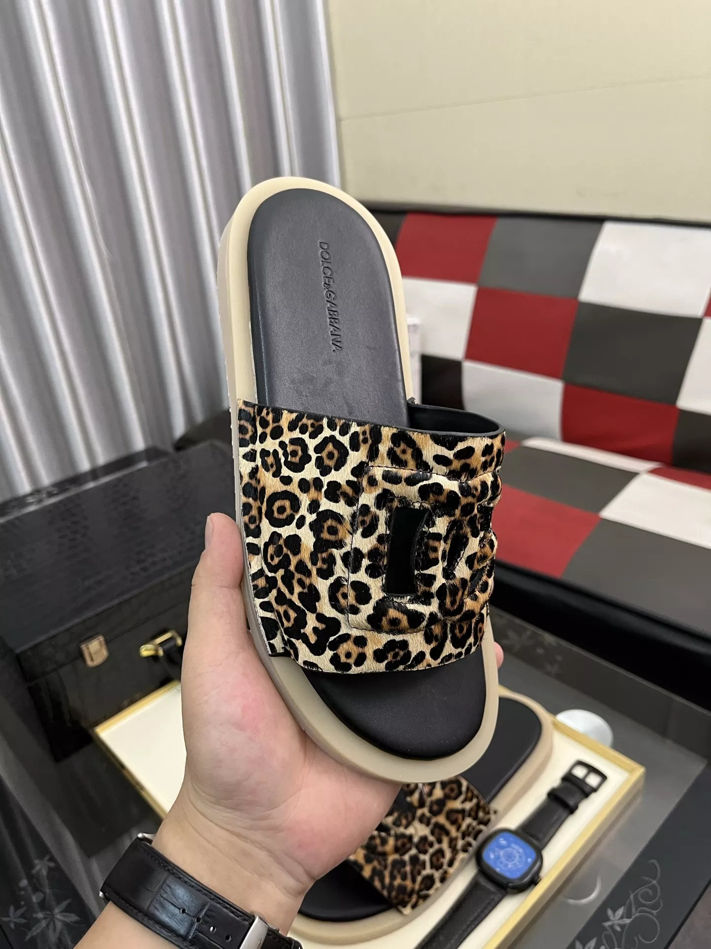 Dolce & Gabbana D&G Slippers For Men Stylish 486