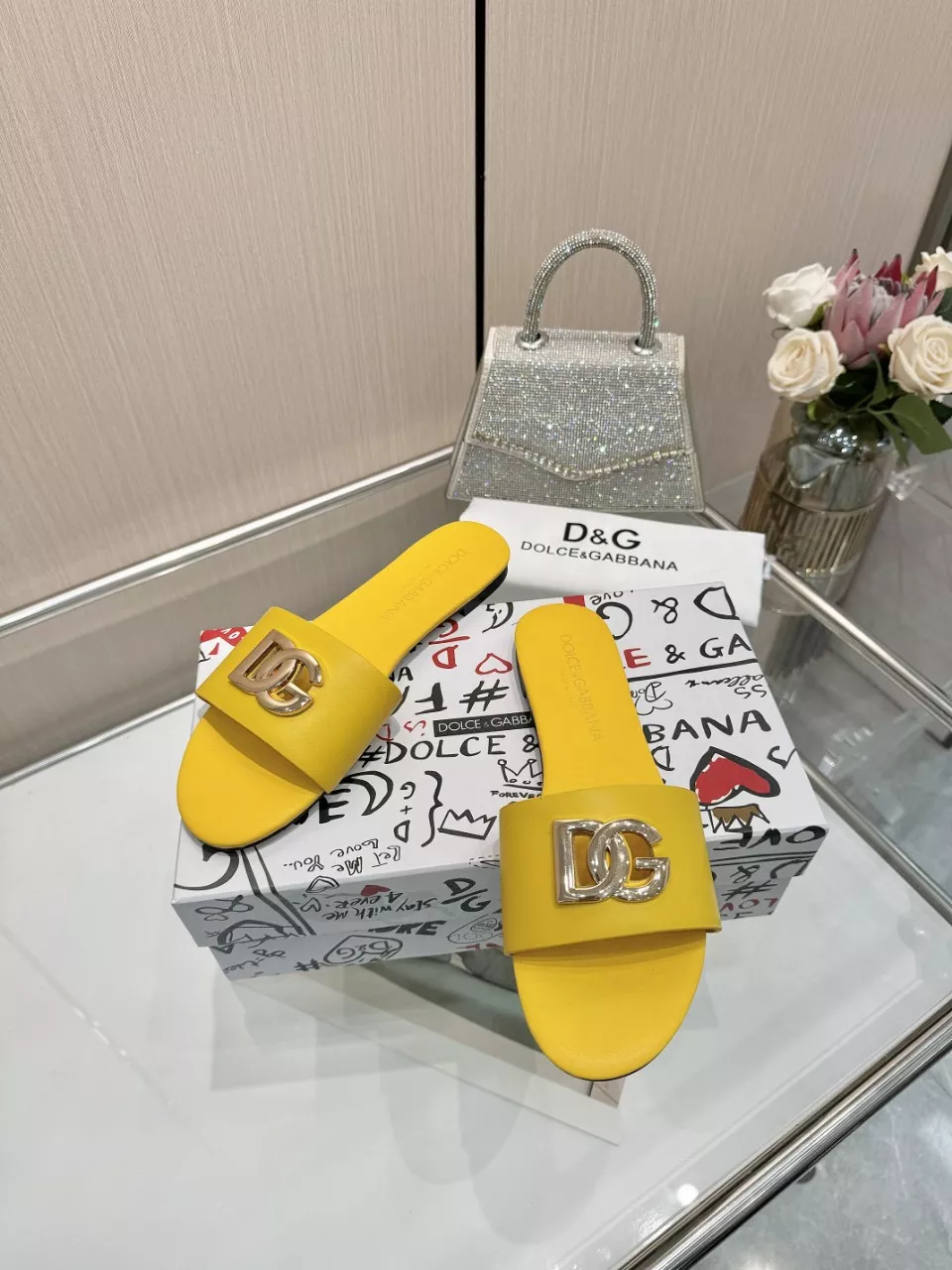 Dolce & Gabbana D&G Slippers For Women AllSeason 6772