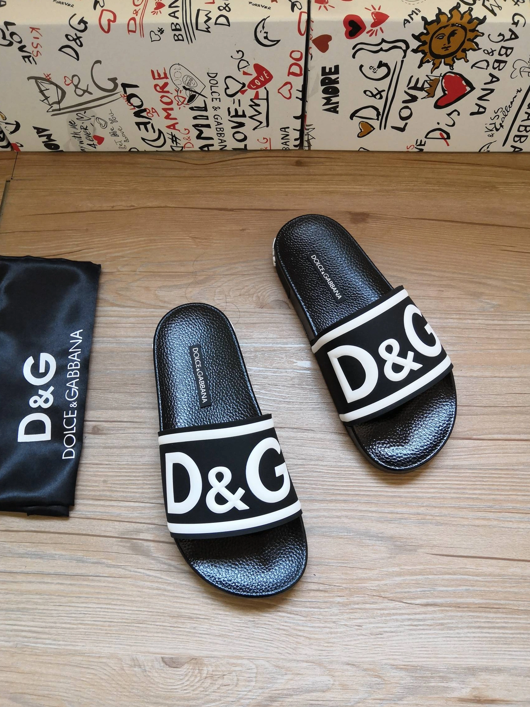 Dolce & Gabbana D&G Slippers For Women DailyWear 5313