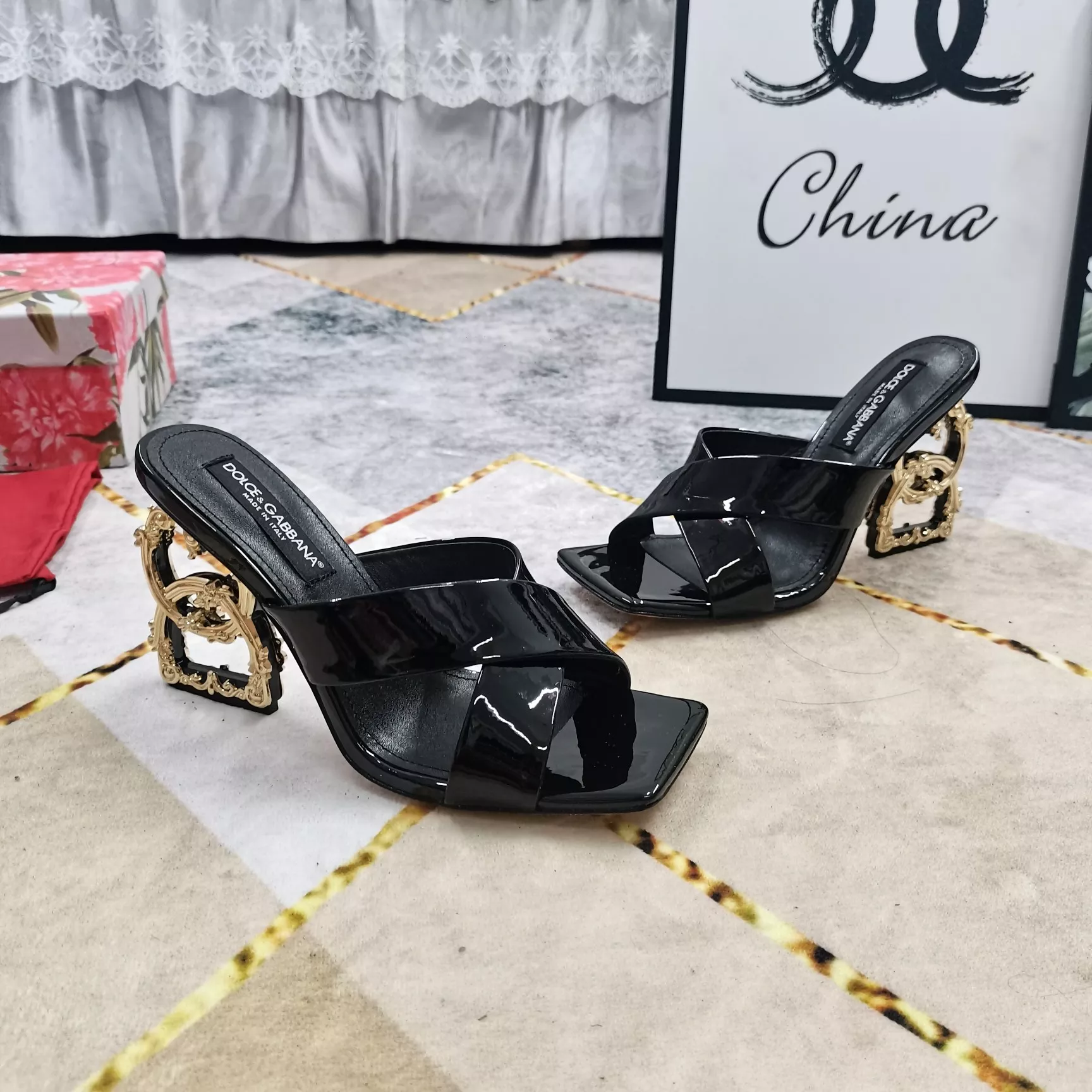 Dolce & Gabbana D&G Slippers For Women DailyWear 9447