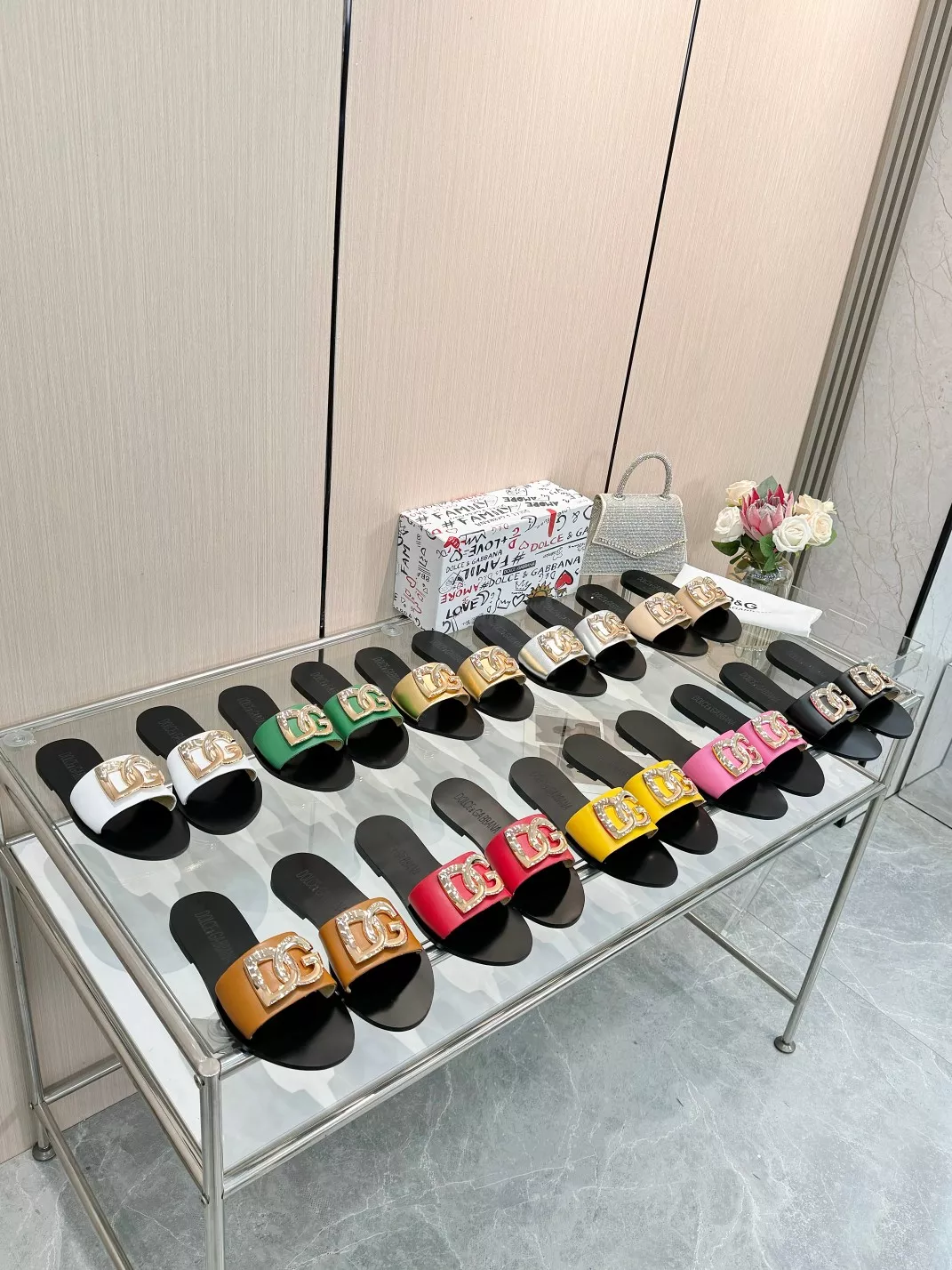 Dolce & Gabbana D&G Slippers For Women Soft 4721