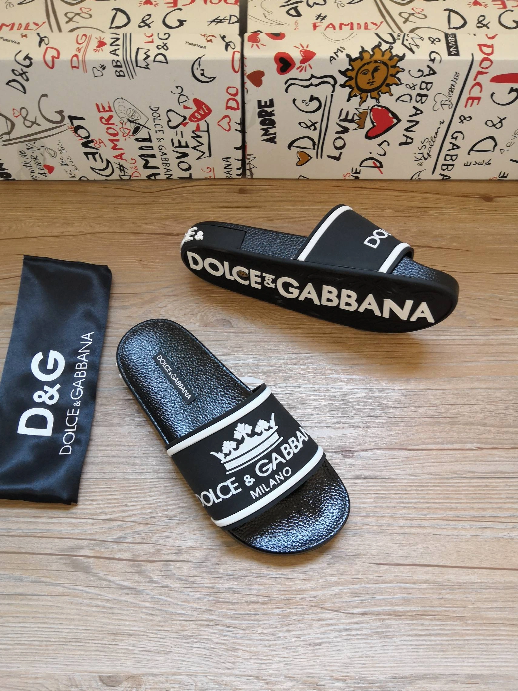Dolce & Gabbana D&G Slippers For Women Trendy 5602