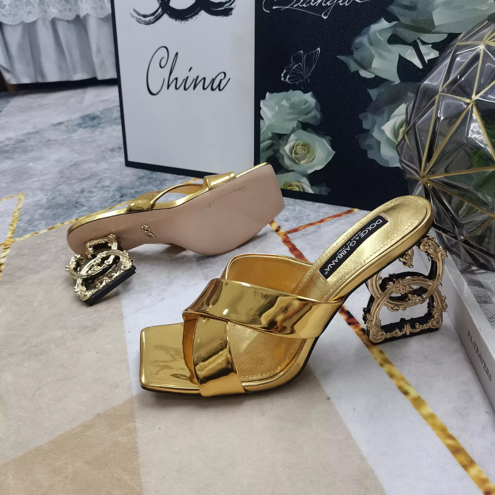 Dolce & Gabbana D&G Slippers For Women Versatile 6665