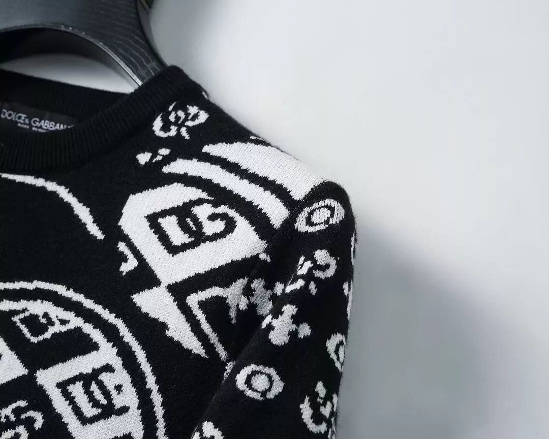 Dolce & Gabbana D&G Sweaters Long Sleeved For Men Refined 2656