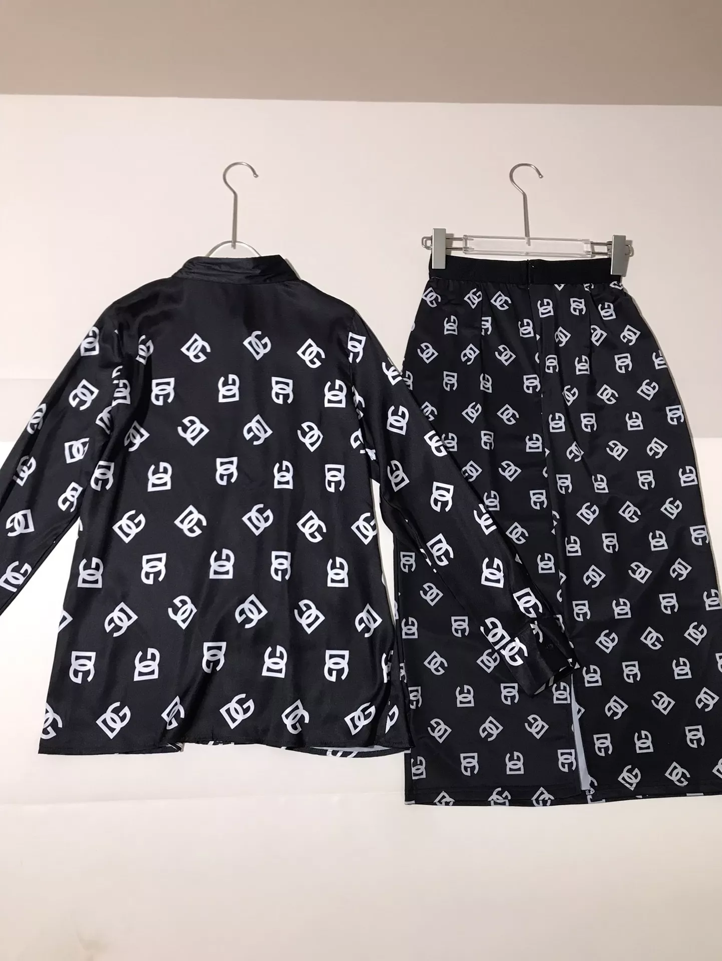 Dolce & Gabbana D&G Tracksuits Long Sleeved For Women SportInspired 7073