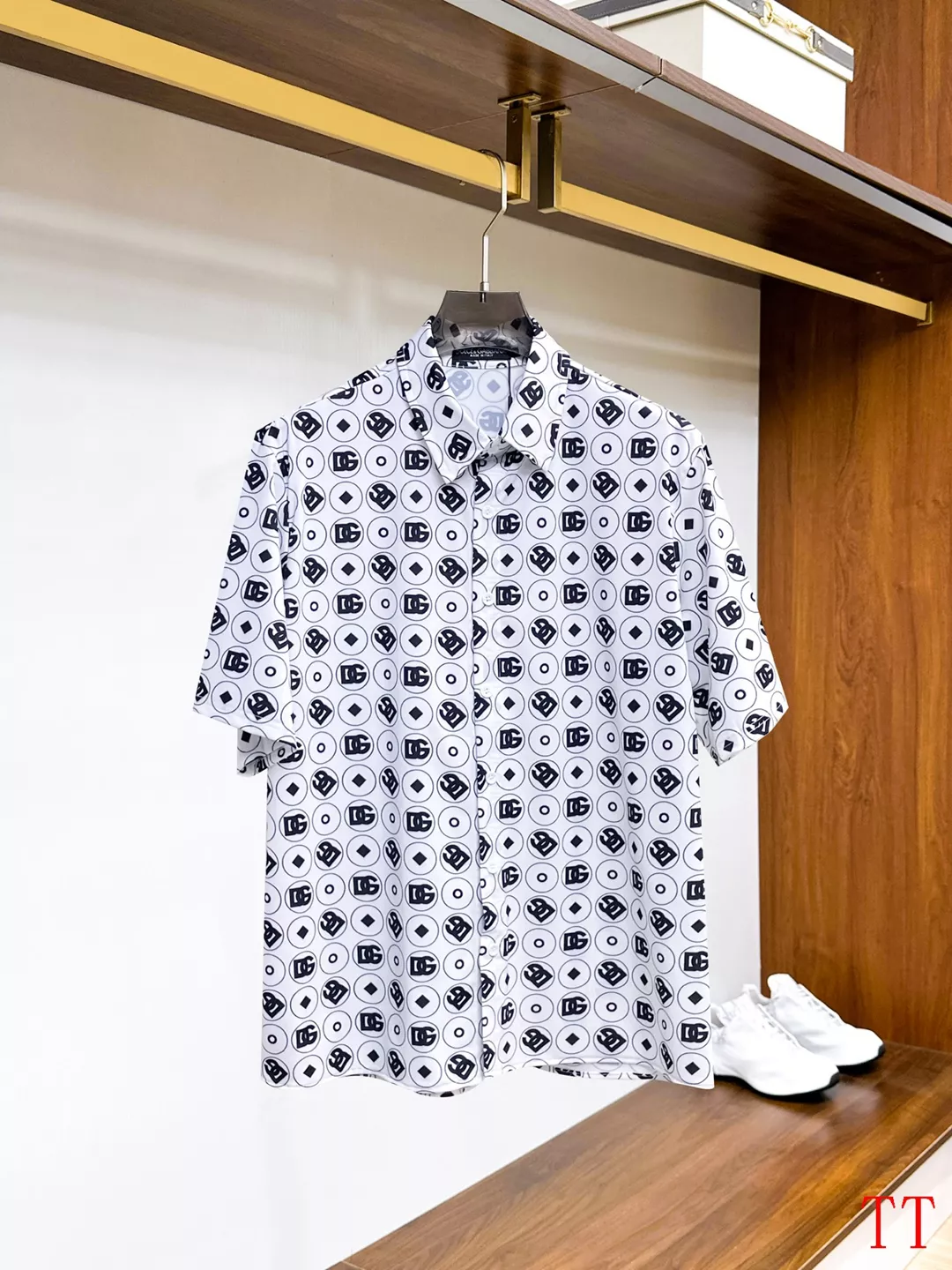 Dolce & Gabbana D&G Tracksuits Short Sleeved For Men Fashionable 8934