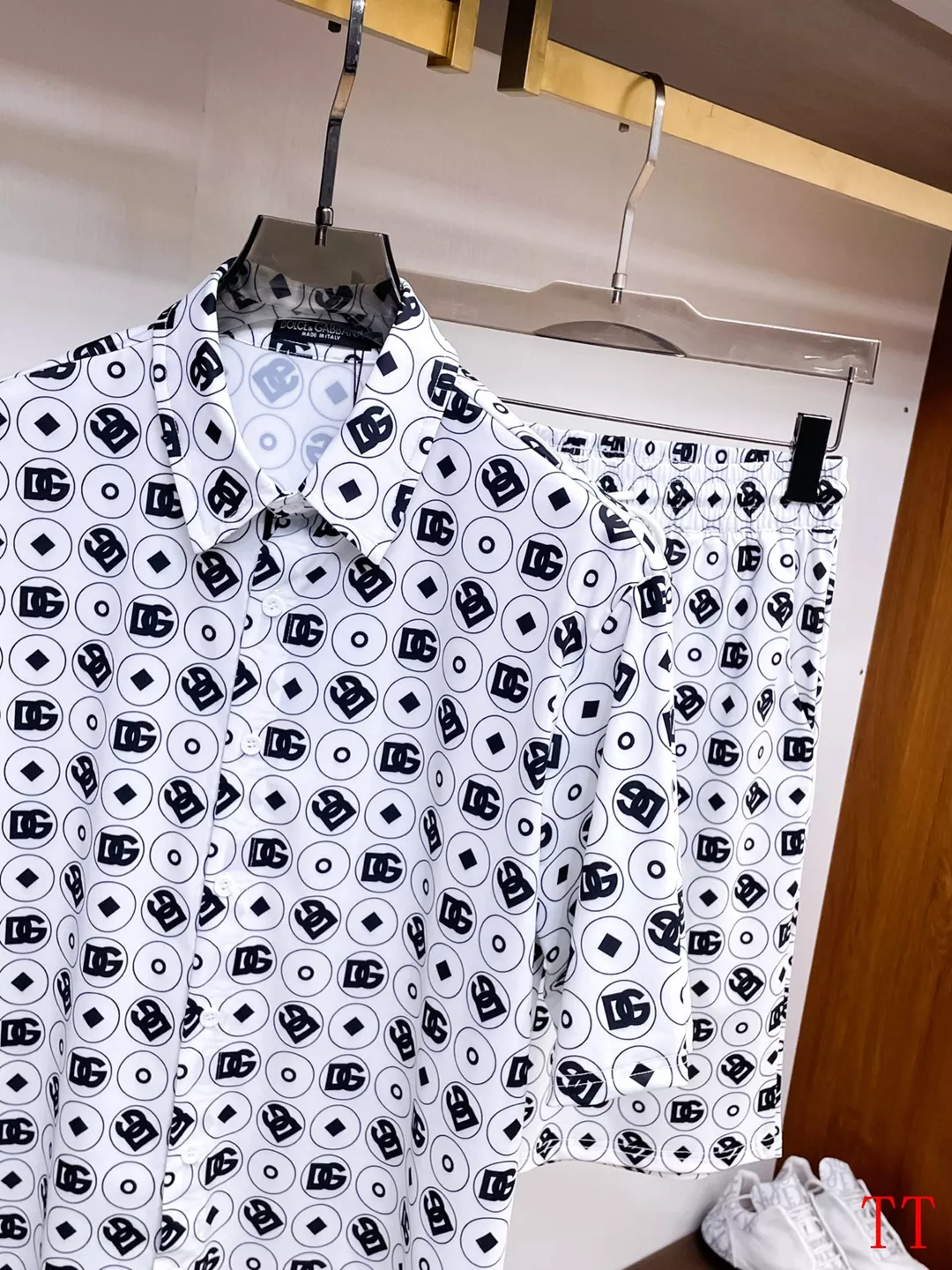 Dolce & Gabbana D&G Tracksuits Short Sleeved For Men Fashionable 8934