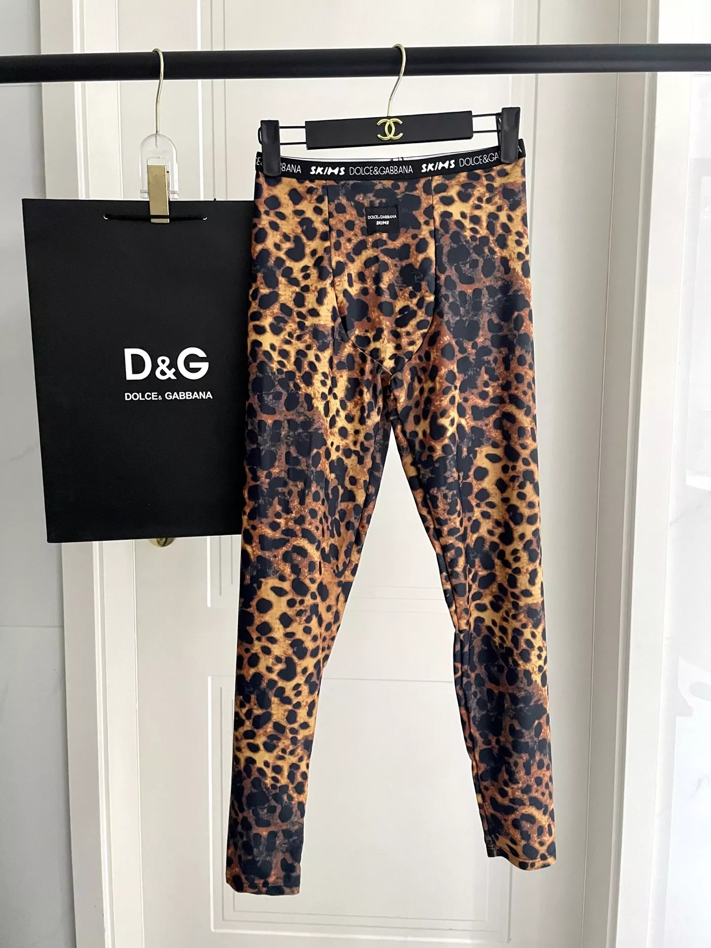 Dolce & Gabbana D&G Tracksuits Sleeveless For Women Flexible 8773