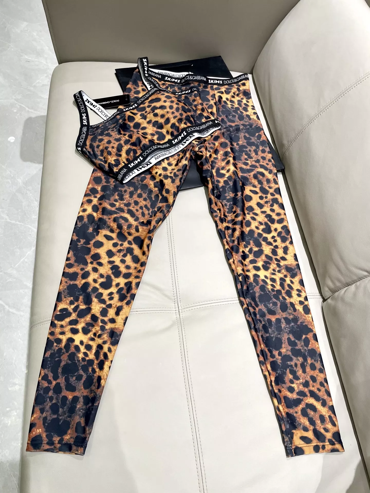 Dolce & Gabbana D&G Tracksuits Sleeveless For Women Flexible 8773