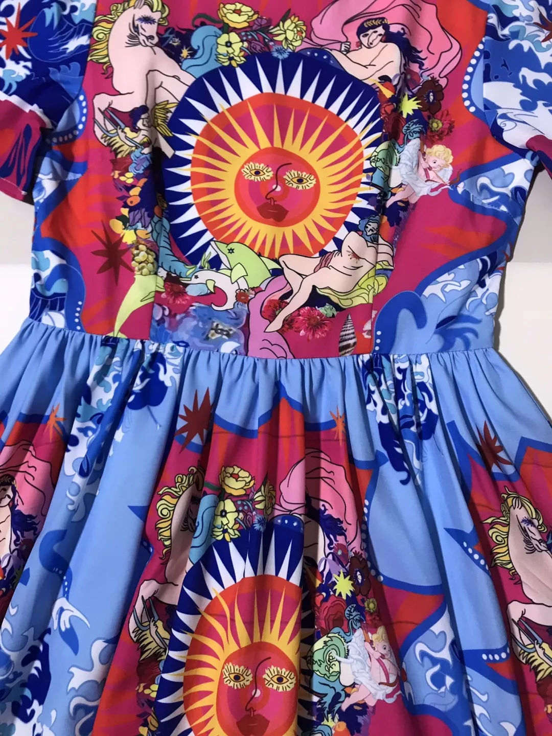 Dolce & Gabbana Dresses Short Sleeved For Women Modern 6010