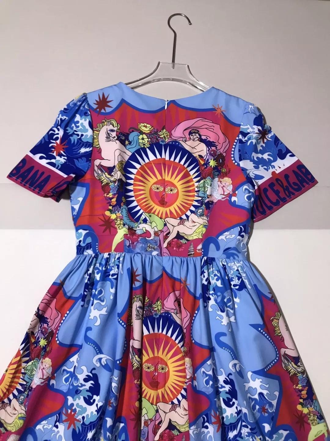 Dolce & Gabbana Dresses Short Sleeved For Women Modern 6010