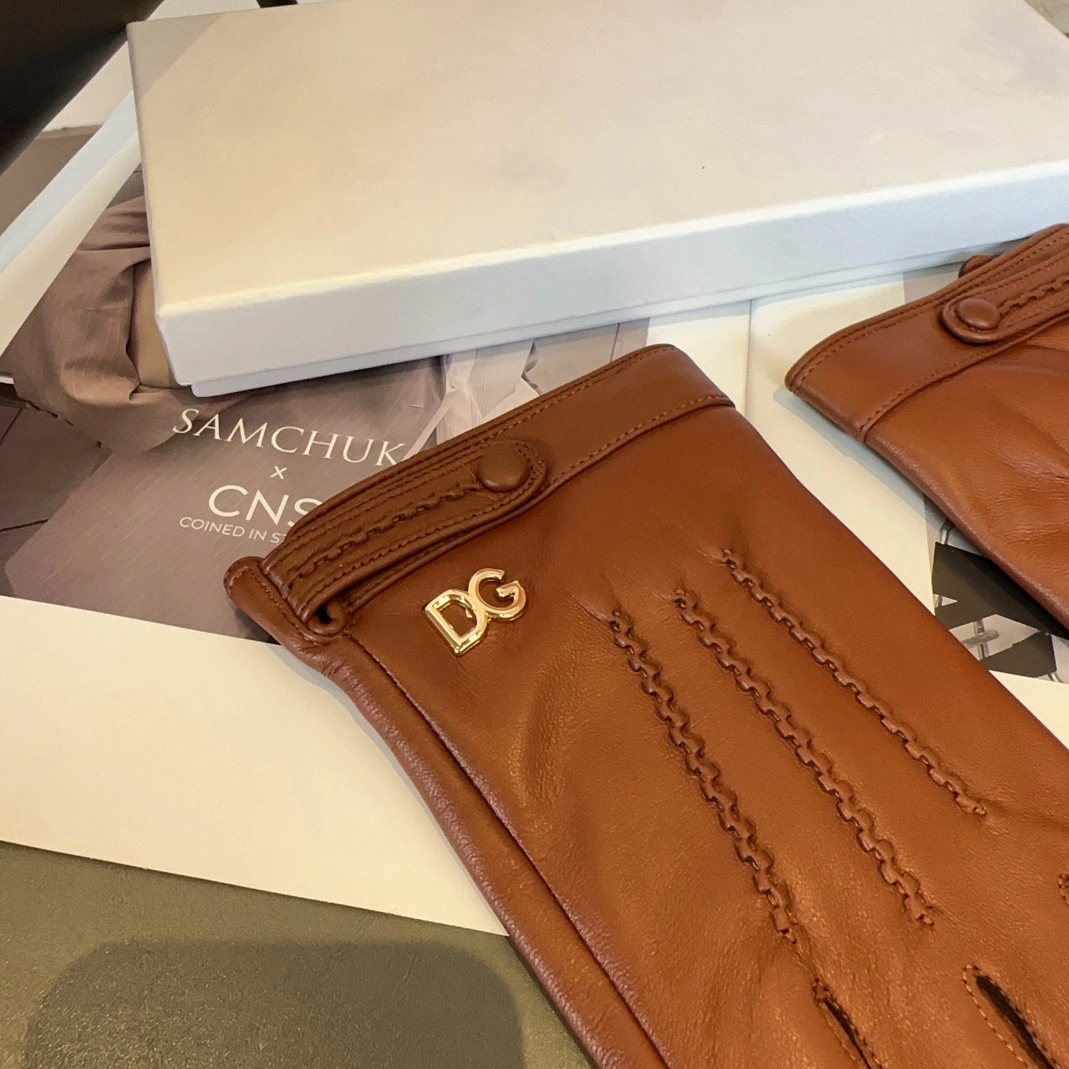 Dolce & Gabbana Gloves For Men Bold 9820