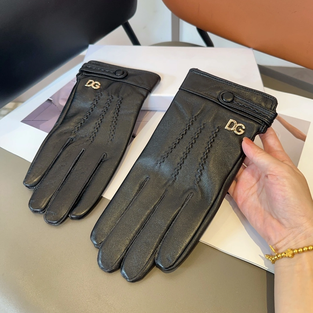 Dolce & Gabbana Gloves For Men Efficient 7170