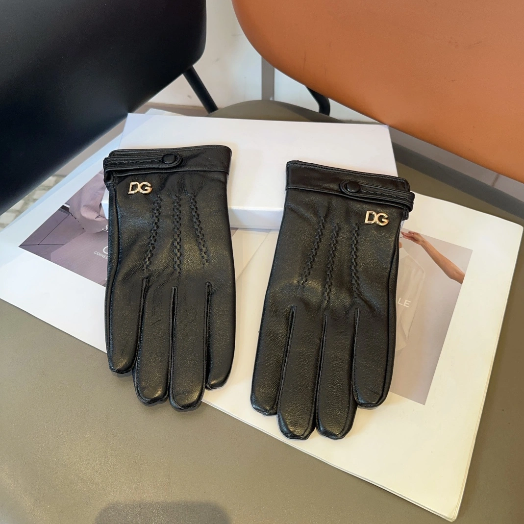 Dolce & Gabbana Gloves For Men Efficient 7170