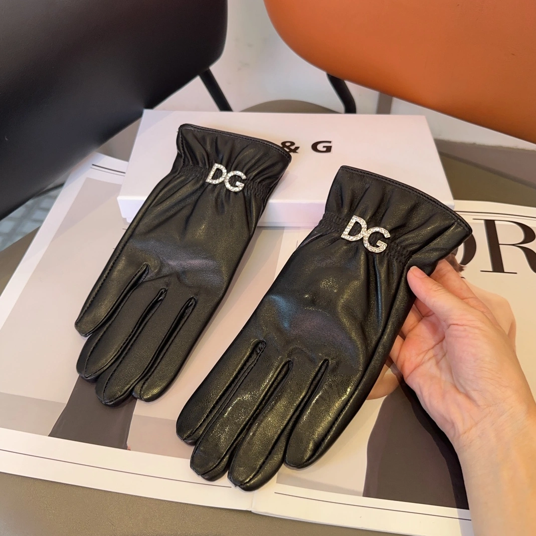 Dolce & Gabbana Gloves For Women AllSeason 1064