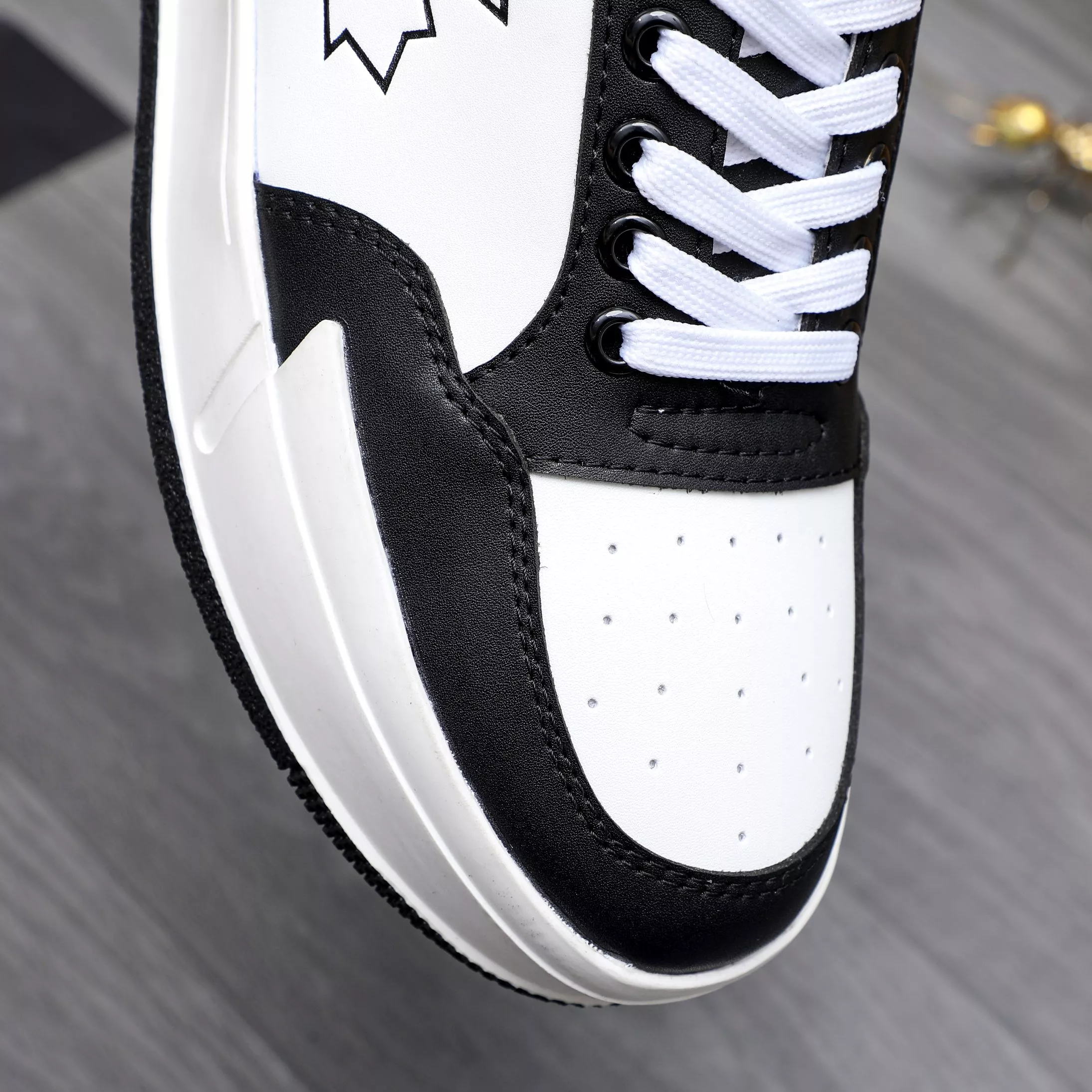 Dsquared Casual Shoes For Men Elegant 1110
