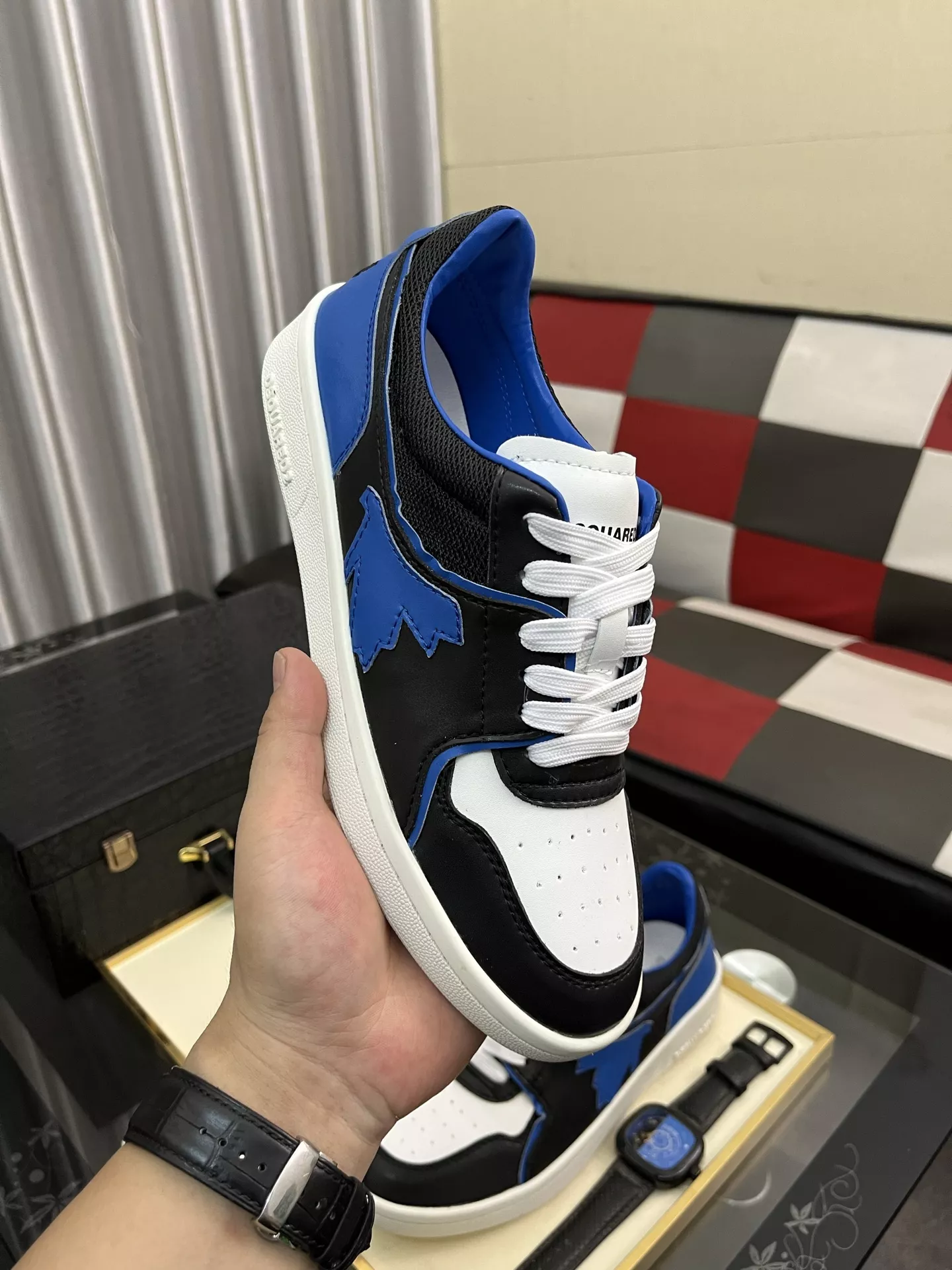 Dsquared Casual Shoes For Men Timeless 8630