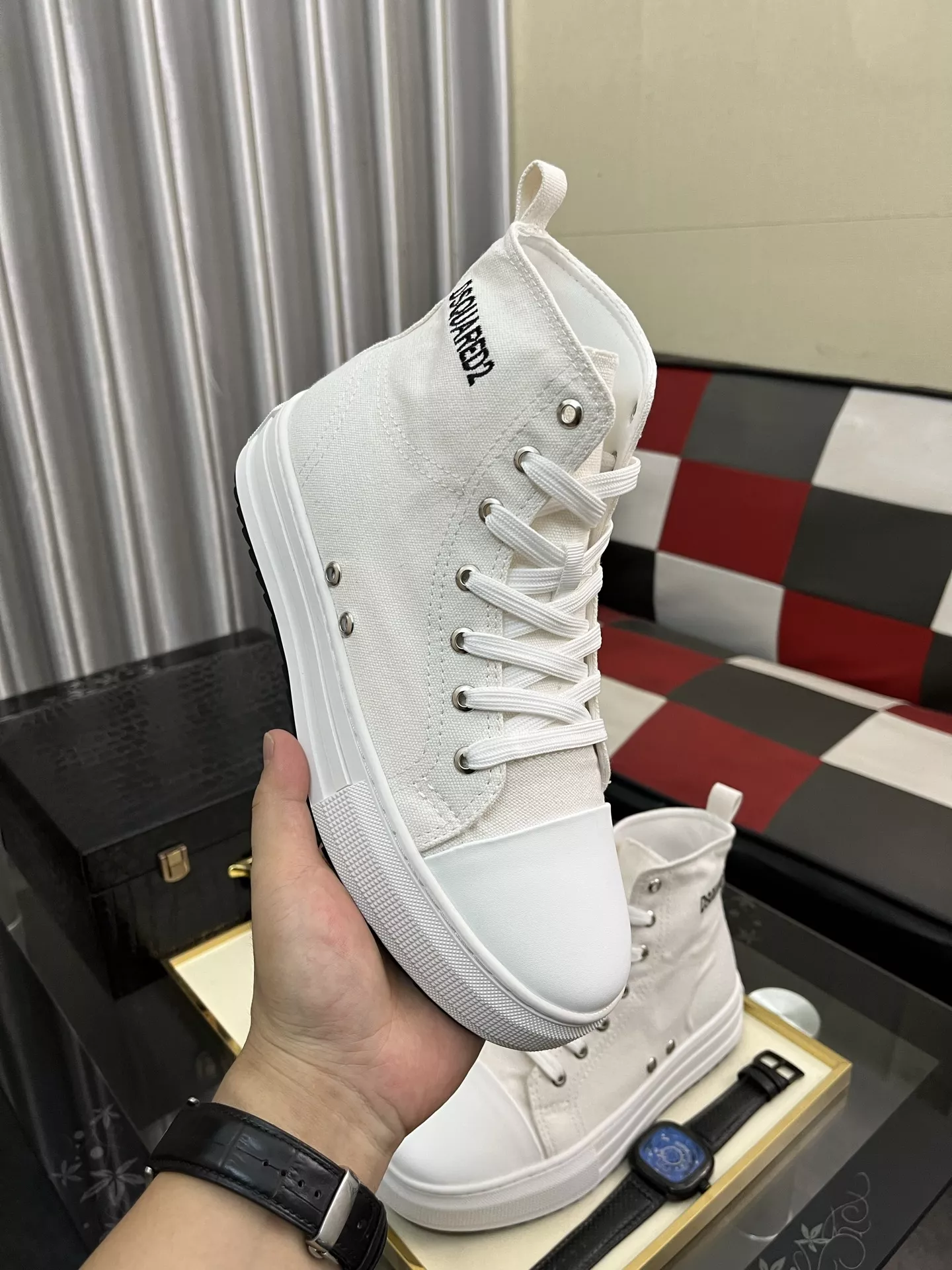 Dsquared High Tops Shoes For Men Timeless 6065