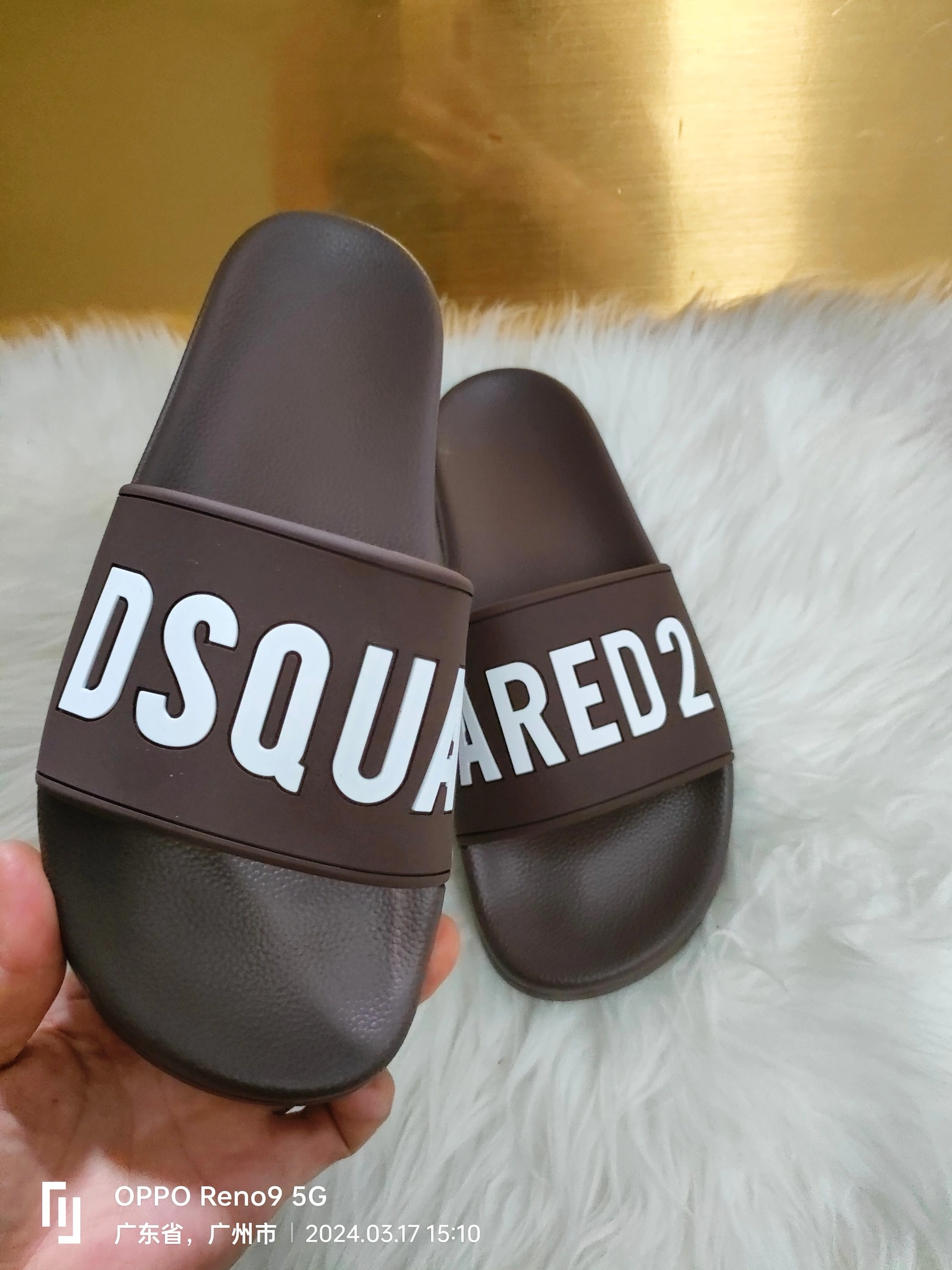 Dsquared Slippers For Men Elegant 2706