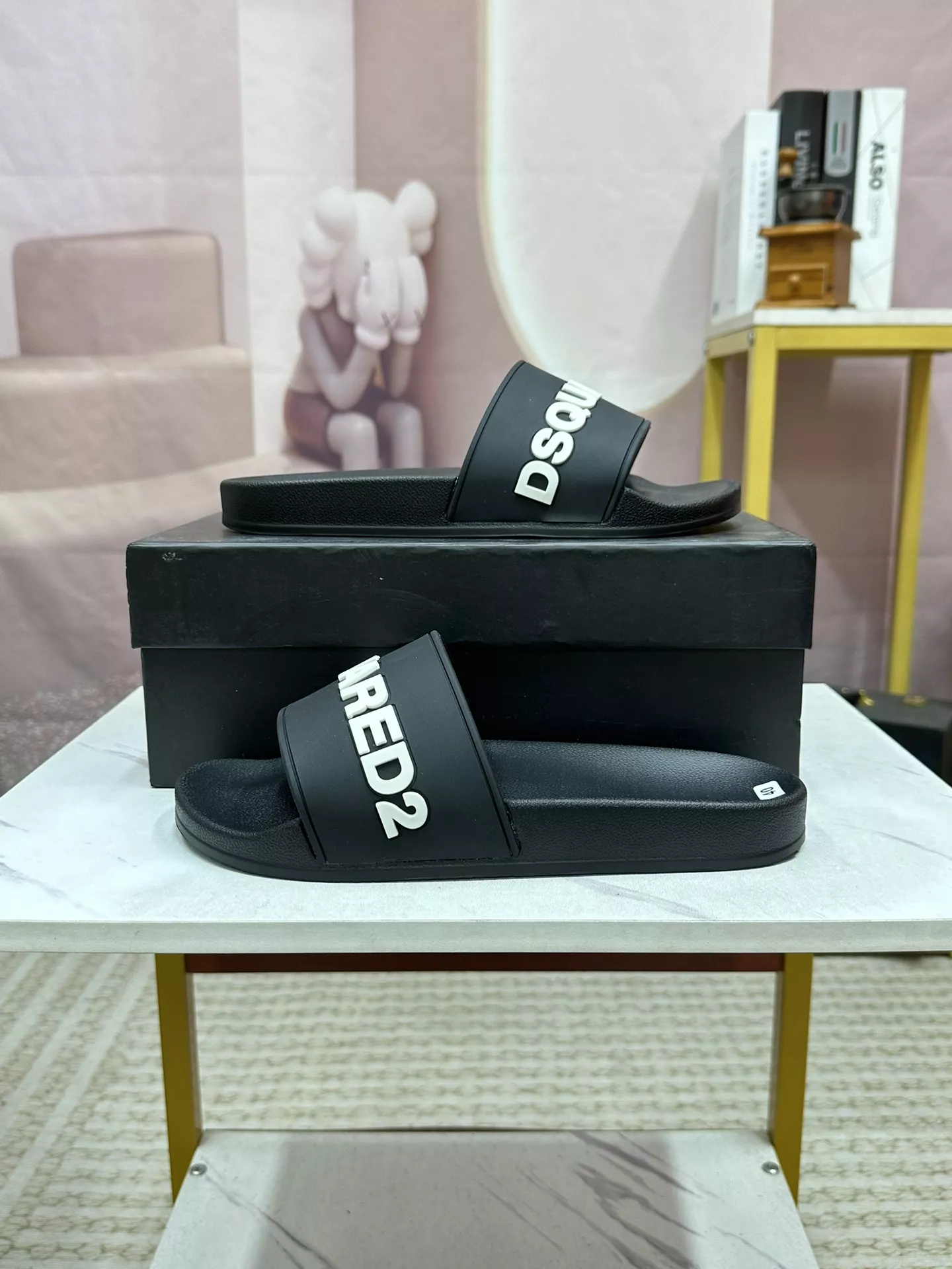 Dsquared Slippers For Men Timeless 9418