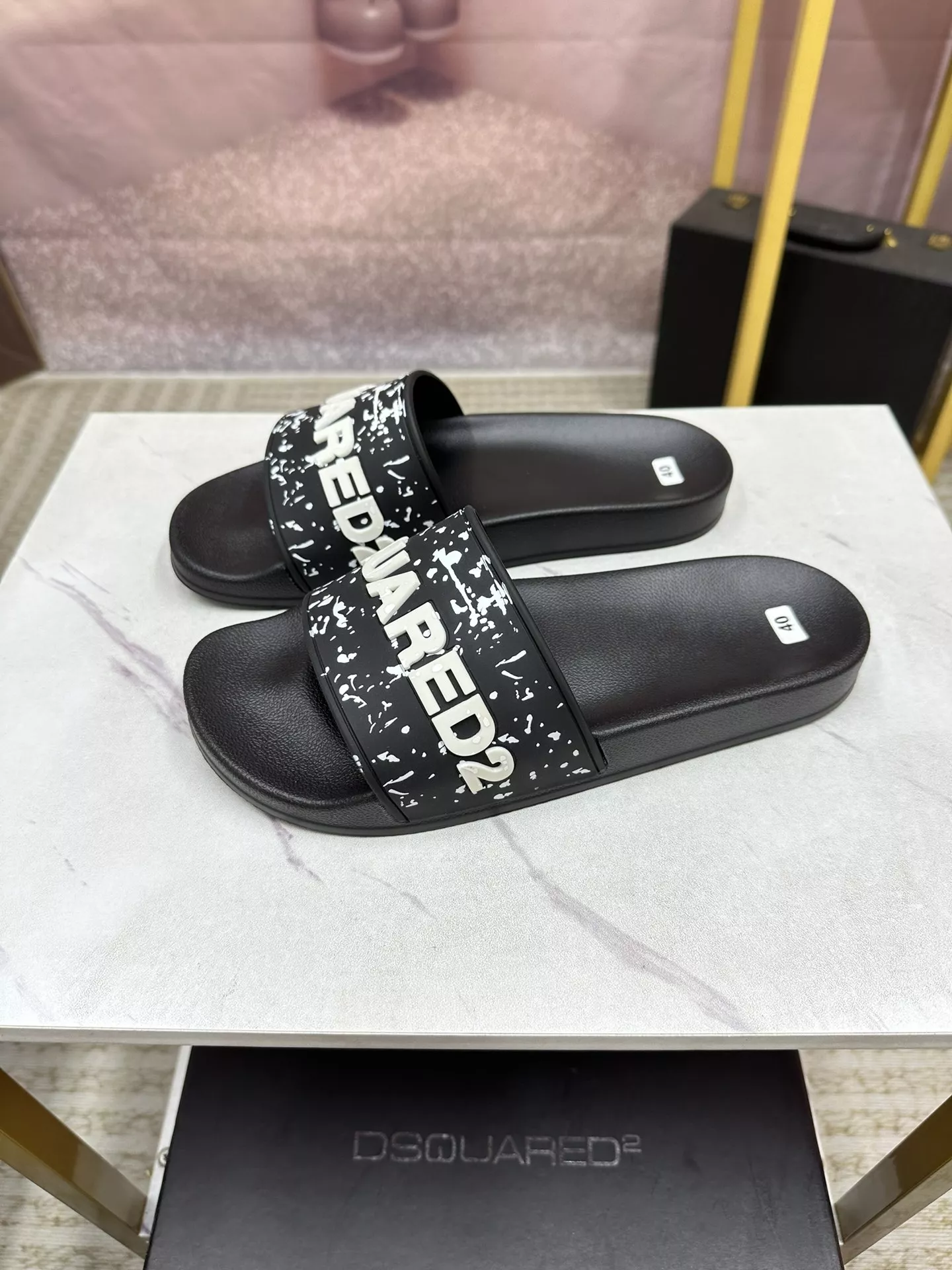 Dsquared Slippers For Men Vibrant 6514
