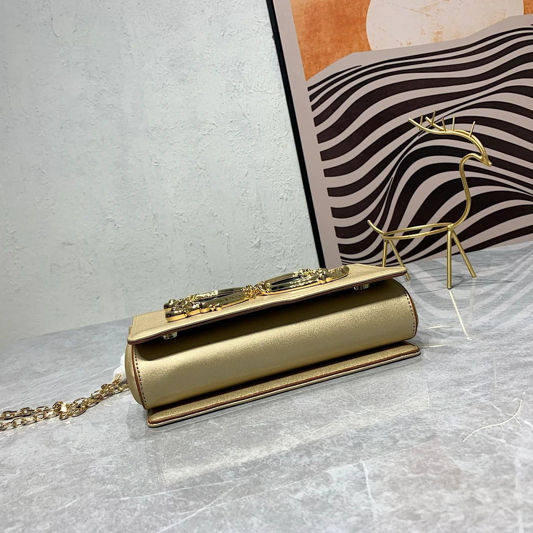 Durable 1065 Dolce & Gabbana D&G AAA Quality Messenger Bags For Women