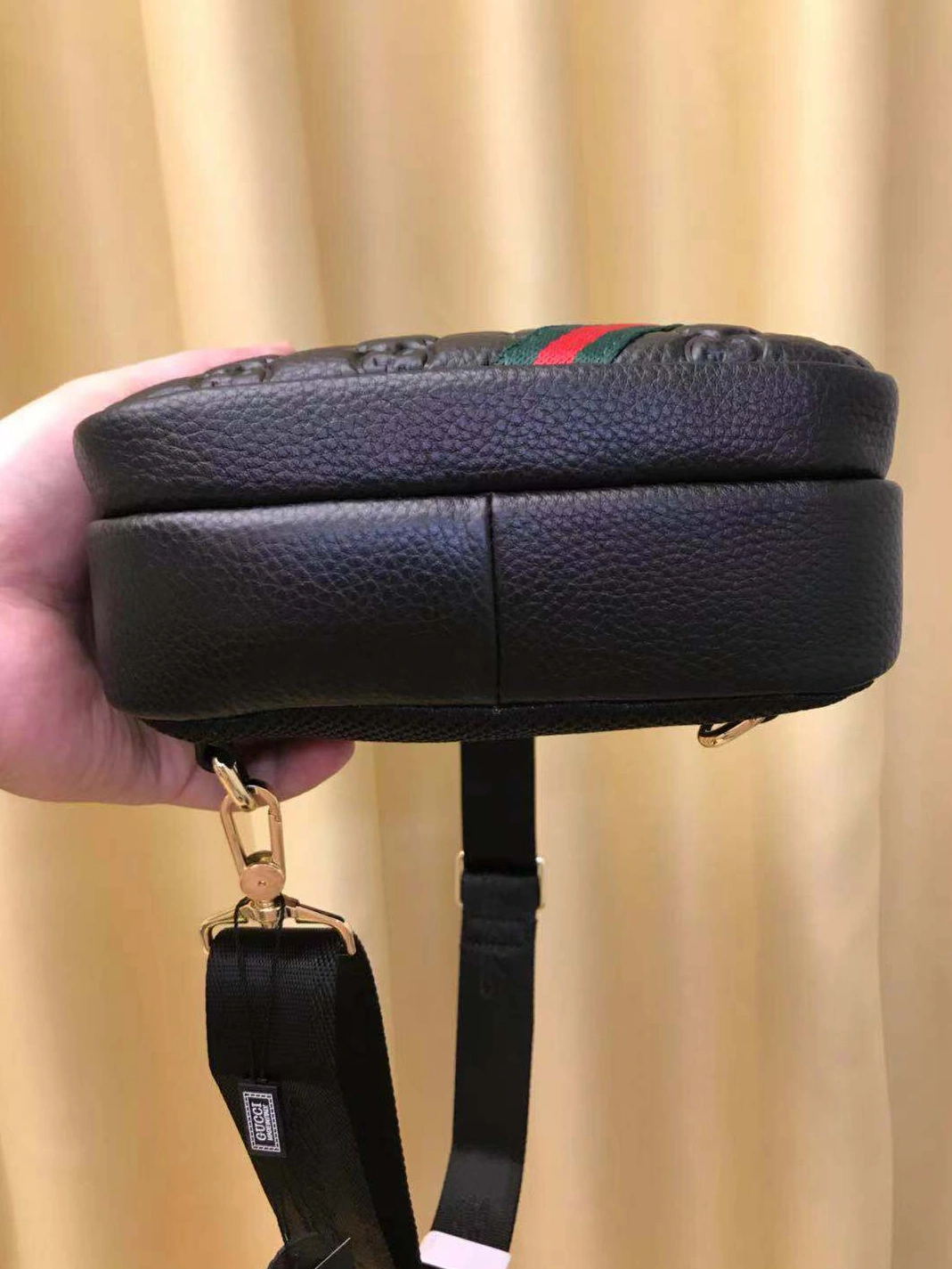 Durable 1075 Gucci AAA Man Messenger Bags
