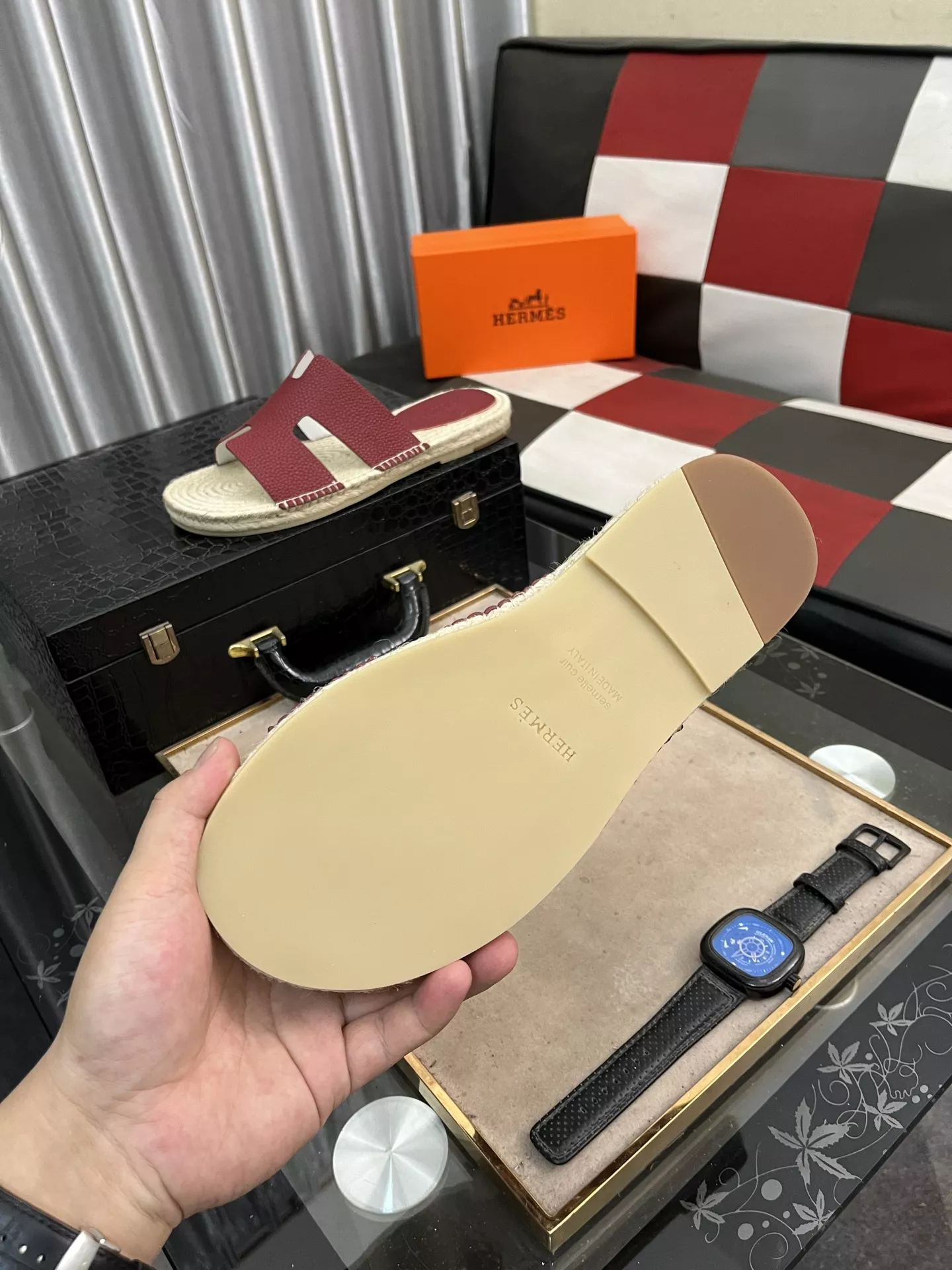 Durable 1129 Hermes Slippers For Men