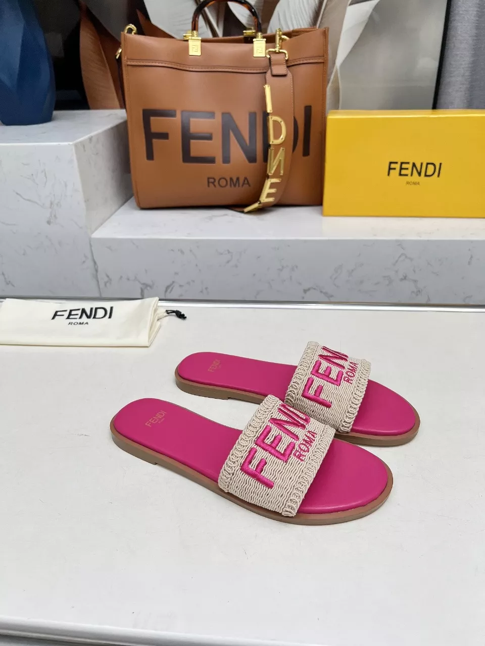 Durable 1157 Fendi Slippers For Women
