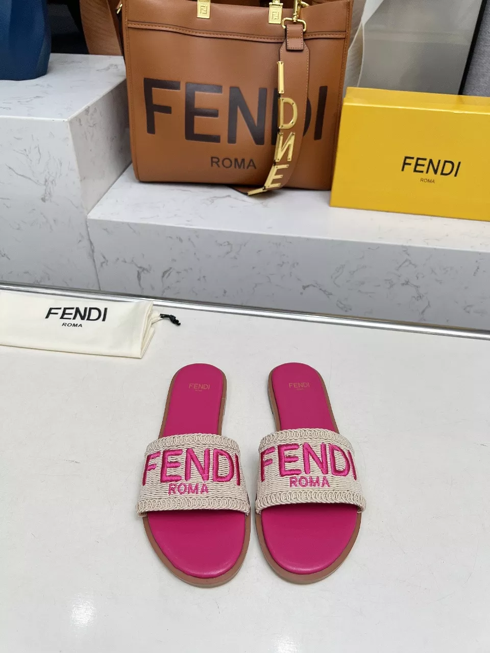 Durable 1157 Fendi Slippers For Women
