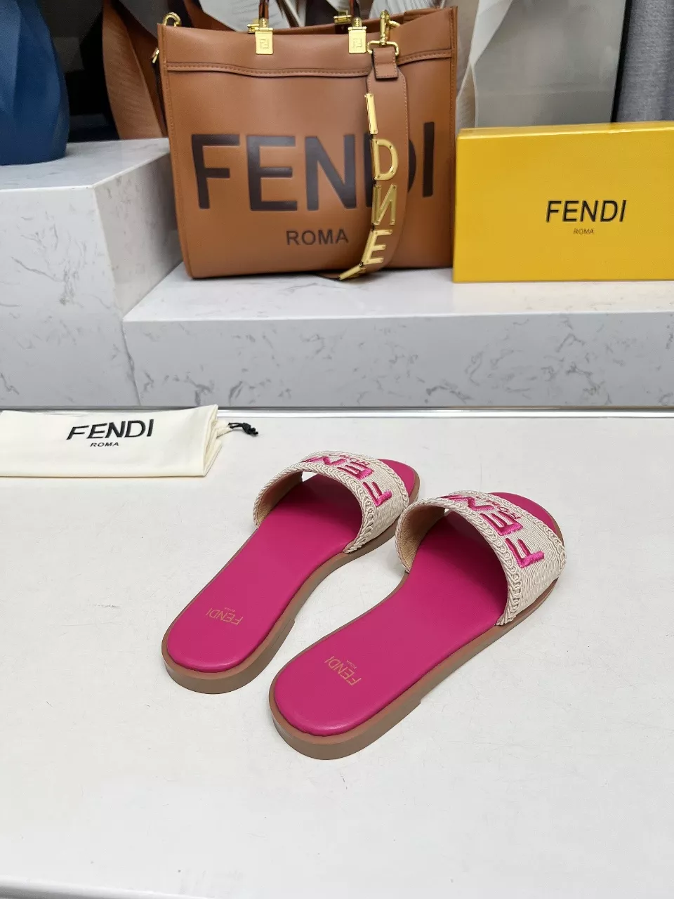 Durable 1157 Fendi Slippers For Women