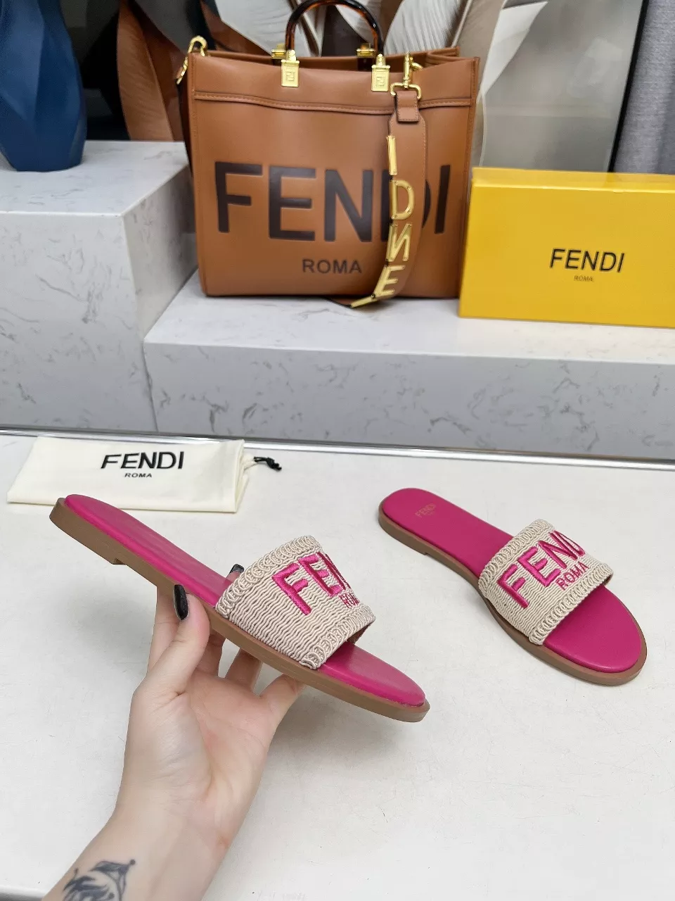Durable 1157 Fendi Slippers For Women