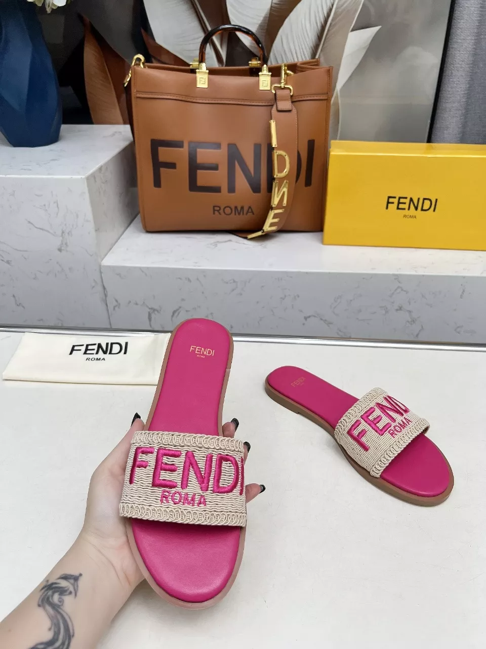 Durable 1157 Fendi Slippers For Women