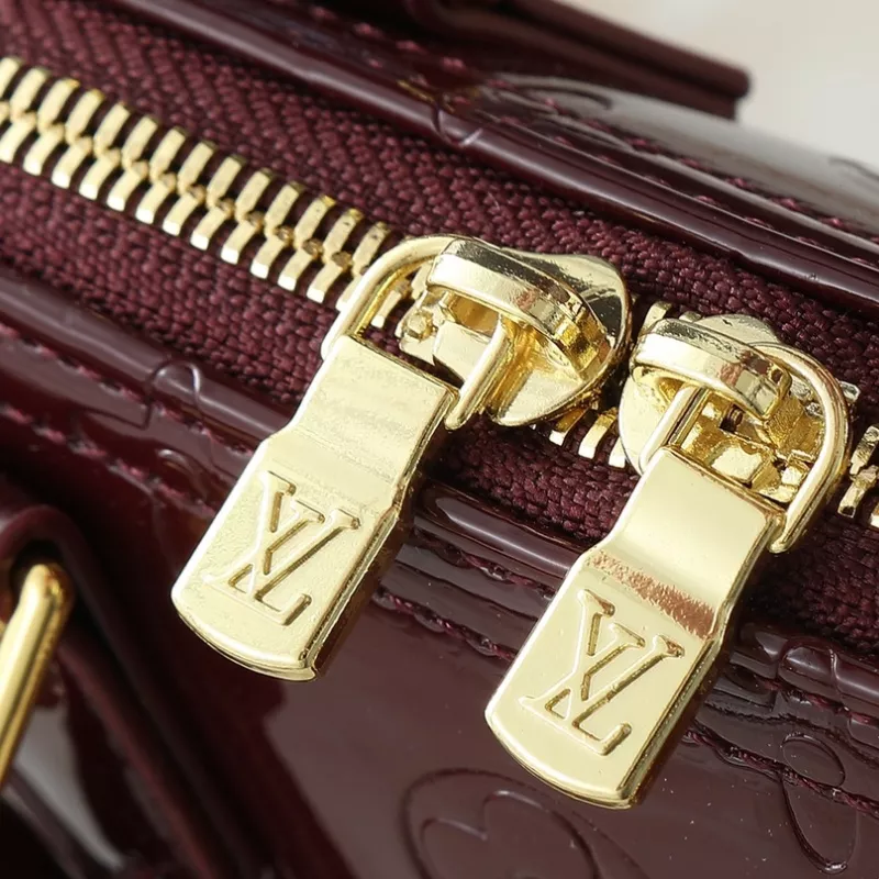 Durable 1160 Louis Vuitton Messenger Bags For Women