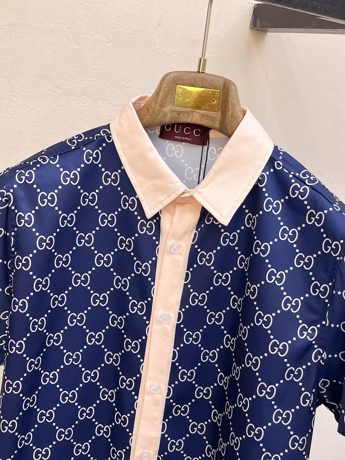 Durable 1298 Gucci Tracksuits Short Sleeved For Men