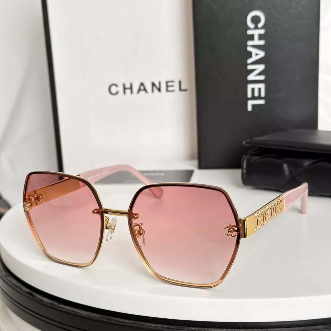 Durable 1361 Chanel AAA Quality Sunglasses