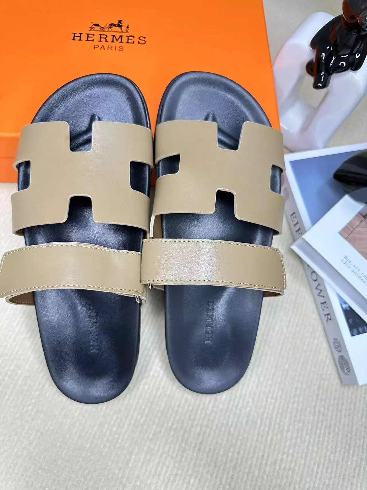 Durable 1403 Hermes Slippers For Men