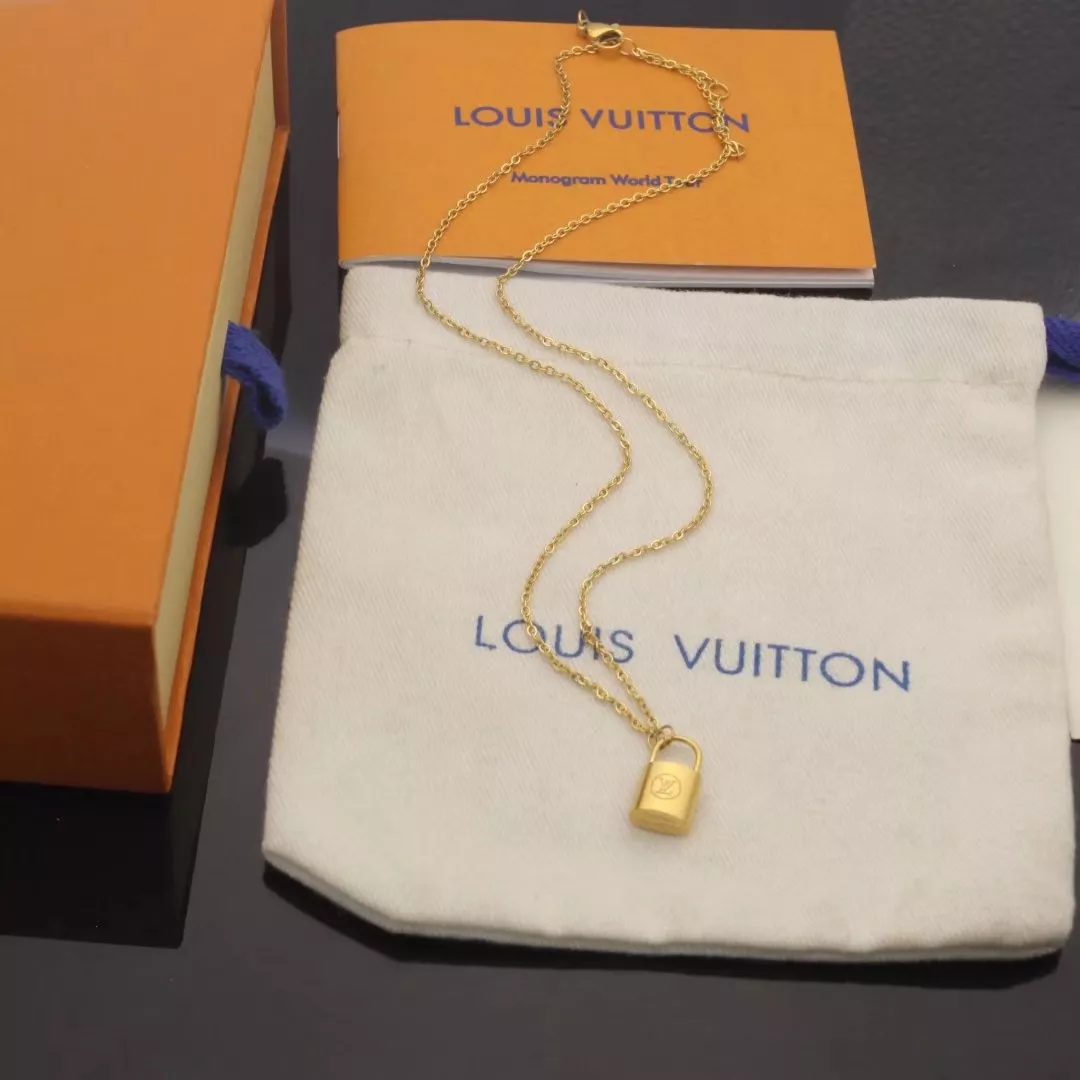 Durable 1516 Louis Vuitton LV Jewelry Set For Women