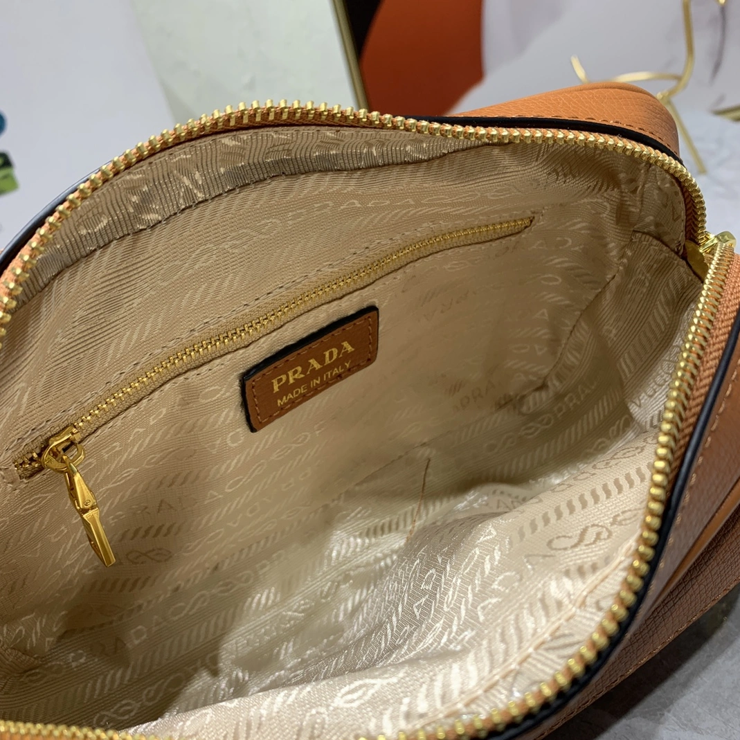 Durable 1683 Prada AAA Quality Messenger Bags For Women