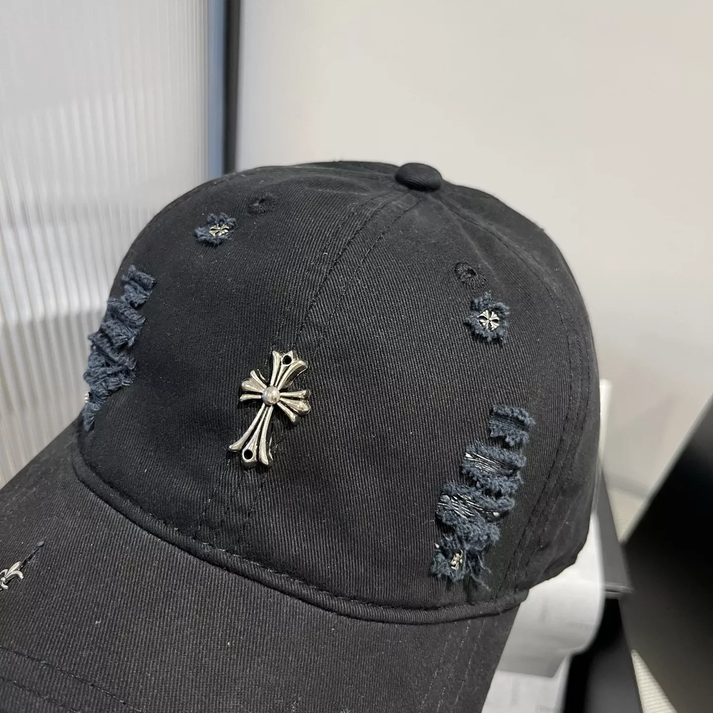 Durable 1749 Chrome Hearts Caps