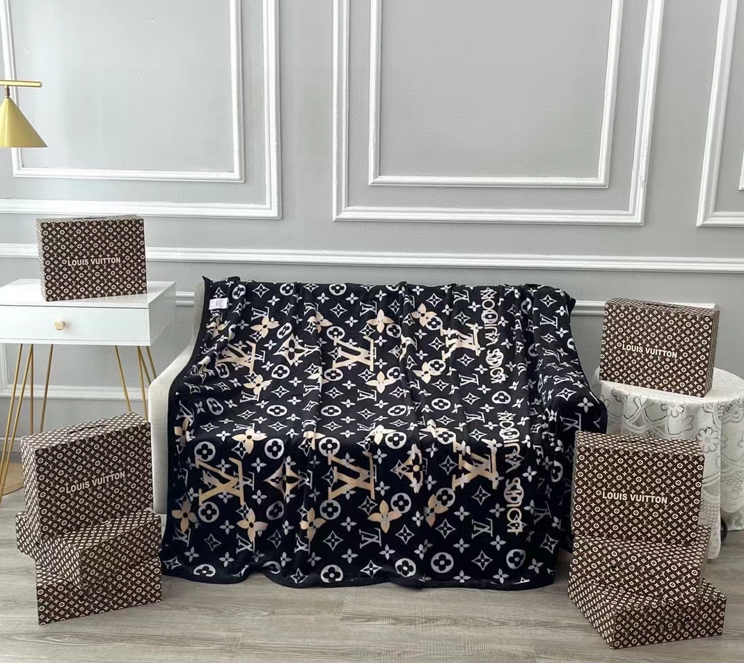 Durable 1778 Louis Vuitton LV Blanket